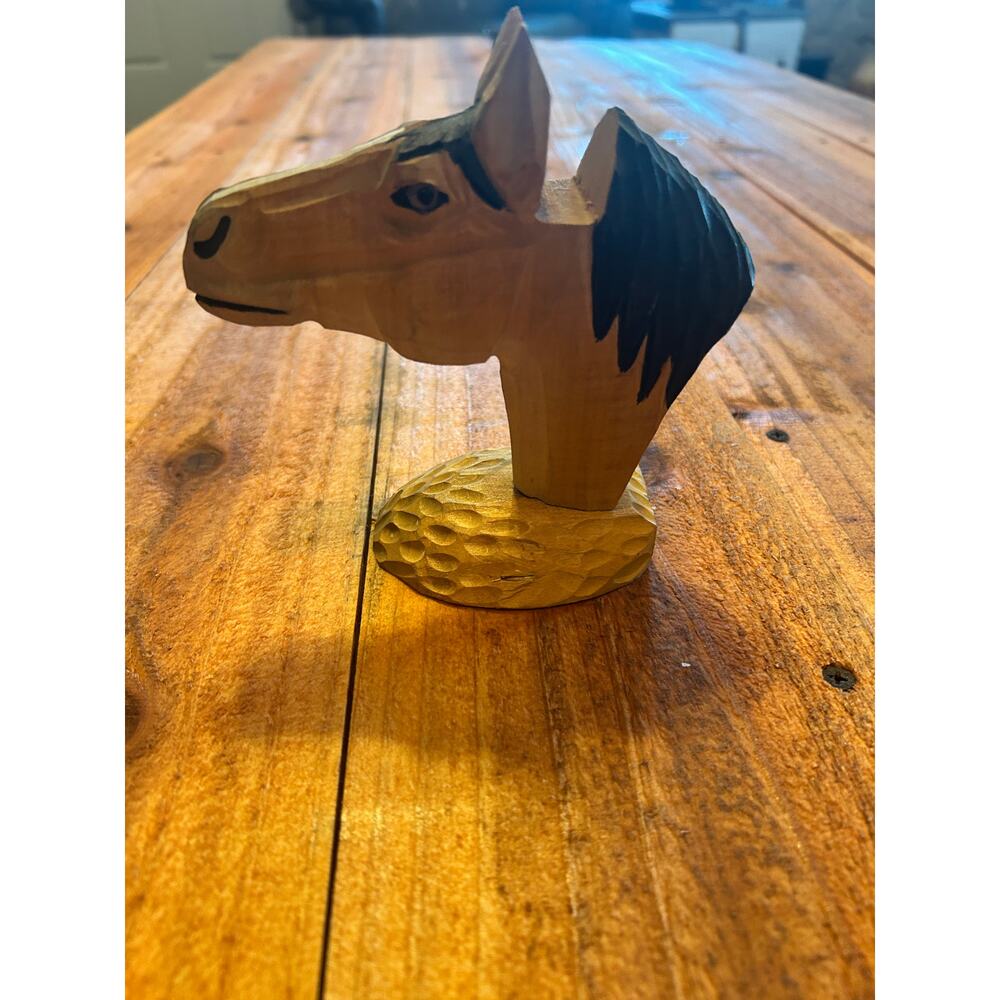 Hand-Carved Wooden Horse Eyeglass Holder Stand – Rustic Desk Decor
